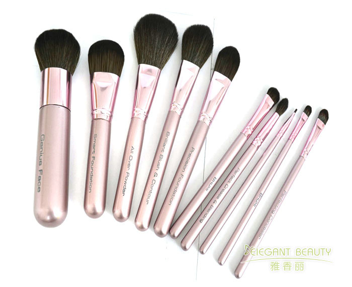 如何保養和維護定制的化妝刷套裝以延長使用壽命？
