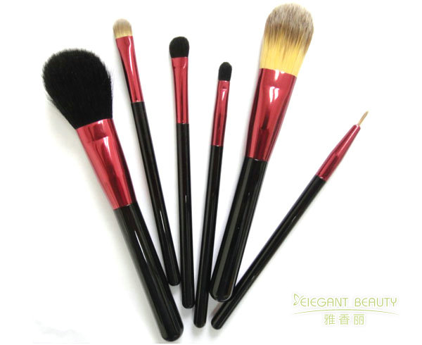定制化妝刷套裝需要多長時間？